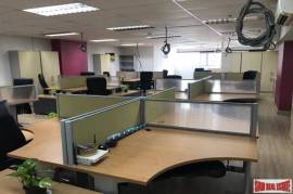 Large Office for Sale in a Popular Sukhumvit 13 Business Area