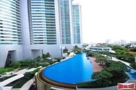 Millennium Residence Bangkok - Extra Large Asok Two Bedroom Condo Close to Benchakiti and Benjasiri Park