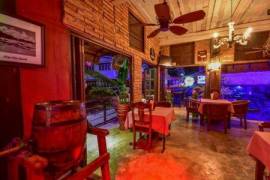 Close to Beach Popular Bar Restaurant in Khao Takiab