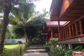 Boutique Hotel with 26 Rooms and Swimming Pool for Sale in Laem Set, Koh Samui