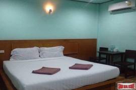 Lanta School Beach Resort - Cozy 14 Room Tropical Resort for Sale in Koh Lanta