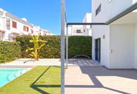 2 Bedrooms - Villa - Alicante - For Sale - MLSC383021