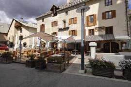 Dpt Hautes Alpes (05), à vendre SERRE CHEVALIER Crêperie/Restaurant