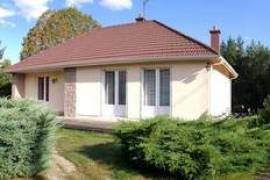 DETACHED 3 BEDS BUNGALOW ( POSSIBLE 4) MORE SPACE TO CONVERT