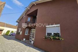 Osijek, Retfala, family house 168 m2 with garage and business hall