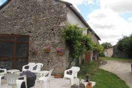 €139700 - Exclusive! Countryside Stone Property With 2 Acres Of Land