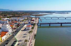 Refurbished 3 Bedroom Apartment with River View in Portimão