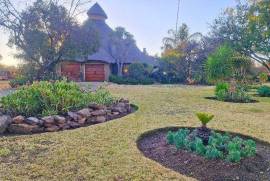 Farm & Home For Sale In Kameelfontein South