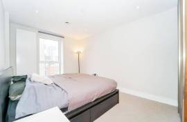 Luxury 3 Bed Apartment For sale in Southall London