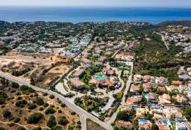 Carvoeiro – 2-bedroom duplex townhouses in stunning 5-star resort