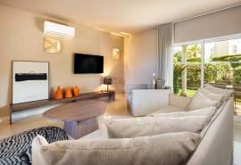 Carvoeiro – 2-bedroom duplex townhouses in stunning 5-star resort