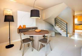 Carvoeiro – 2-bedroom duplex townhouses in stunning 5-star resort