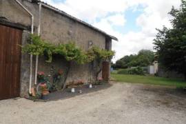 Countryside Stone Property Set in Two Acres