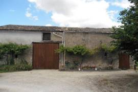 Countryside Stone Property Set in Two Acres