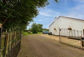 5 bedroom, Detached bungalow for sale