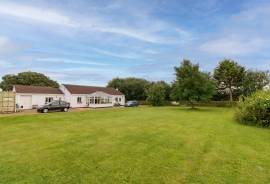 5 bedroom, Detached bungalow for sale