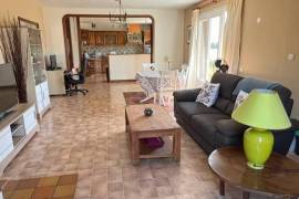 €149800 - Large Detached House For Sale with Basement in Verteuil-sur-Charente