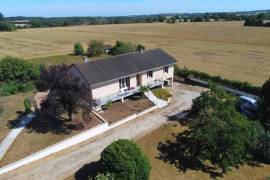 €149800 - Large Detached House For Sale with Basement in Verteuil-sur-Charente