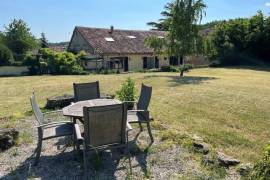 €237760 - Spectacular 4 Bedroom Country House On Over 4.5 Acres