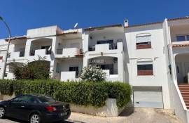 Renovated 2+1 bedroom apartment with 2 bathrooms and parking situated 1.5 km from Oura Beach in Albufeira