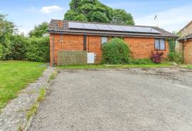 1 bedroom, Detached bungalow for sale