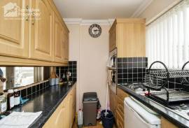 1 bedroom, Detached bungalow for sale