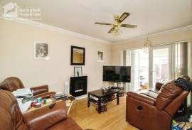 1 bedroom, Detached bungalow for sale