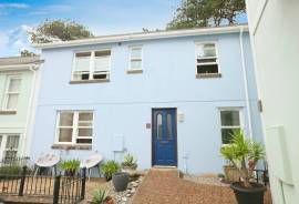 3 bedroom, Terraced House for sale