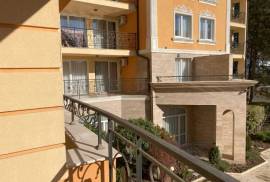 Sunny studio apartment, 43 sq.m. in luxu...