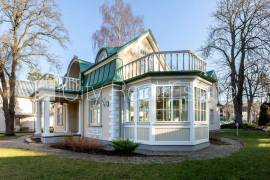 Detached house for rent in Jurmala, 251.00m2