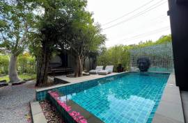 Uniquely decorated business for sale, four-bedroom pool villas in the center of Ao Nang, Krabi