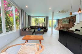 Uniquely decorated business for sale, four-bedroom pool villas in the center of Ao Nang, Krabi