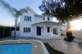 Detached 4 Bedrooms Villa, for Sale in Pervolia area, Larnaca.