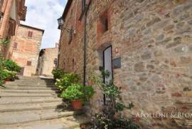 Apartment L'Ortensia with garden, Lucignano, Arezzo Tuscany