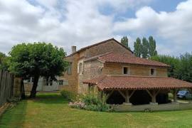 €234000 - Detached Countryside Property With A Beautiful Garden