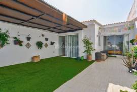 9 Bedroom Villa For Sale In San Isidro LP5190