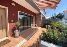 Sale of 3 bedroom villa in Gated Community - Cardosas, Arruda dos Vinhos