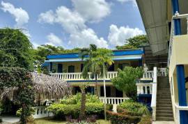 Hostel Beauty In A Tropical Setting