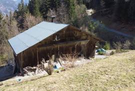 Luxury 5 Bed House For Renovation For Sale In Samoens France on 24180m2