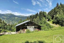 Luxury 5 Bed House For Renovation For Sale In Samoens France on 24180m2