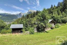 Luxury 5 Bed House For Renovation For Sale In Samoens France on 24180m2