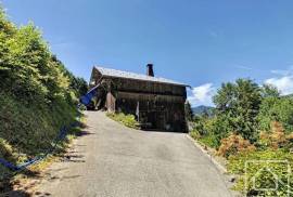 Luxury 5 Bed House For Renovation For Sale In Samoens France on 24180m2