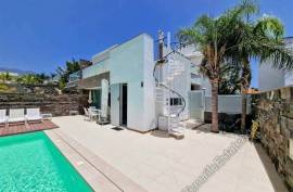Habitats Del Duque, Villa For Sale with Sea Views 3,200,000€