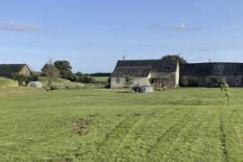 Detached Country House with Outbuilding