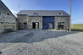 Detached Country House with Outbuilding