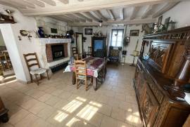 Detached Country House with Outbuilding