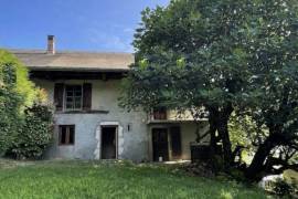 Former Farm House Complex with Garden