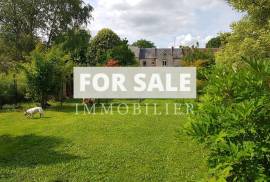 Town House with Landscaped Garden