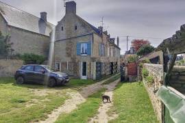 Pretty Cottage in Coastal Location