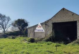 Barn in The Countryside with Open Views